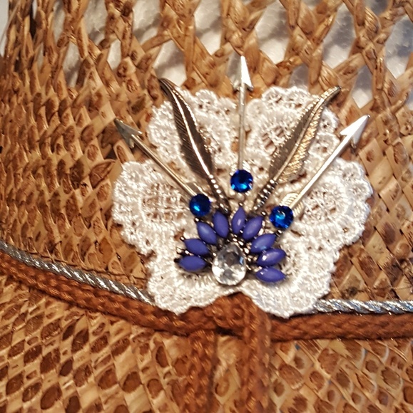 Hat - Picture 5 of 6